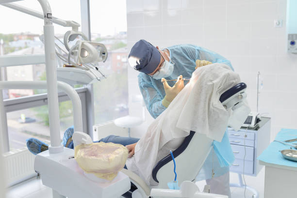 Best Emergency Root Canal Treatment in Holiday Shores, IL